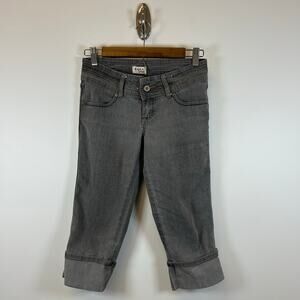Y2K Grey Capri Jeans – SASSY Saza 2000s Vibe Women’s Size Small